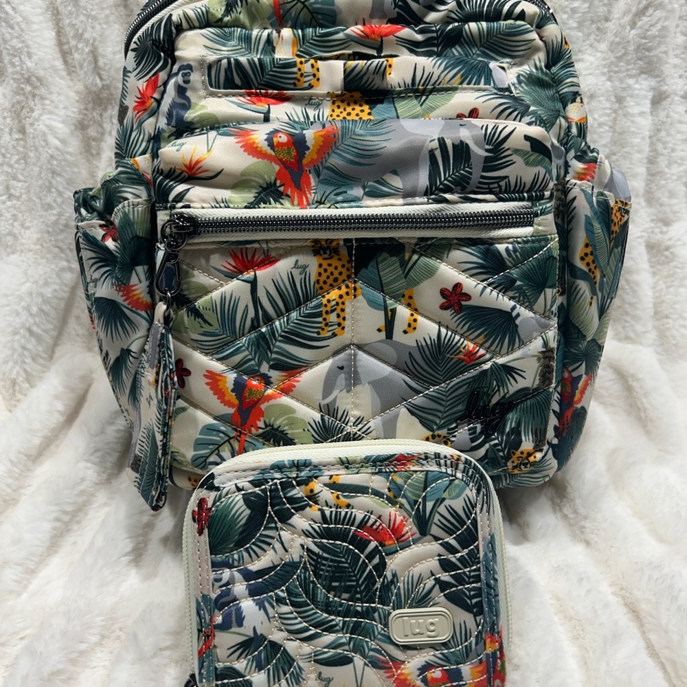 Lug Alpine Crossbody Bag in Wildlife Cream w/matching Splits Wallet